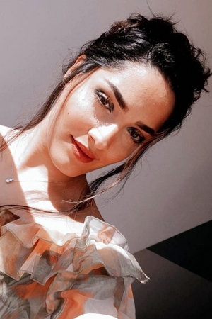 Elena Azimi 2x3
